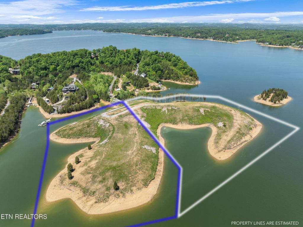 Photo of Very Old Barton Tr, Dandridge, TN 37725 (MLS # 1239684)