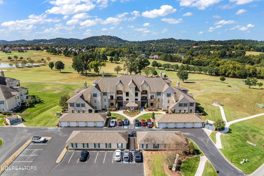 Photo of 565 Rarity Bay Pkwy #105, Vonore, TN 37885 (MLS # 1341703)