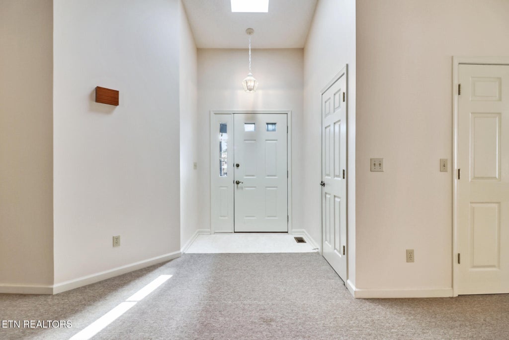 Photo of 103 Dovenshire Drive, Crossville, TN 38558 (MLS # 1353785)