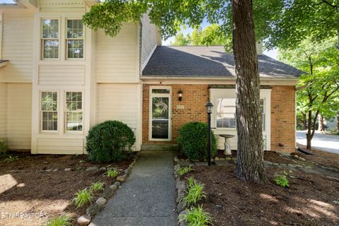 Photo of 1000 Harrogate Drive, Knoxville, TN 37923 (MLS # 1339472)