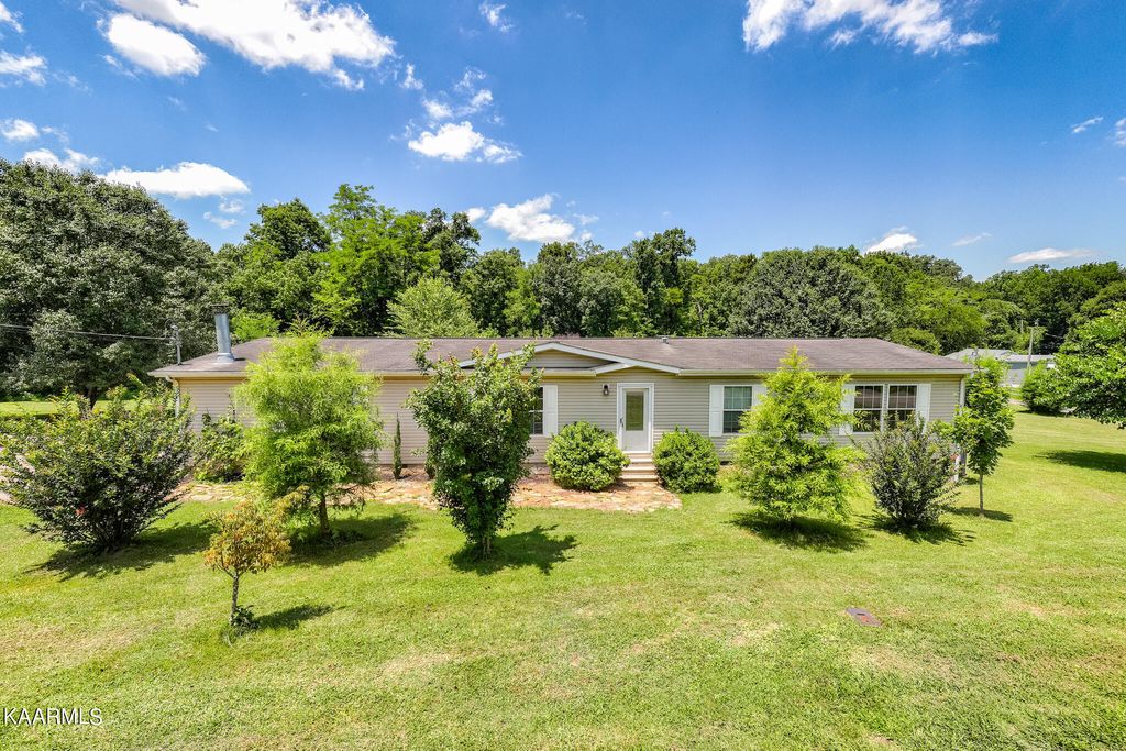 Photo of 1026 Cloyds Church Rd, Greenback, TN 37742 (MLS # 1232526)