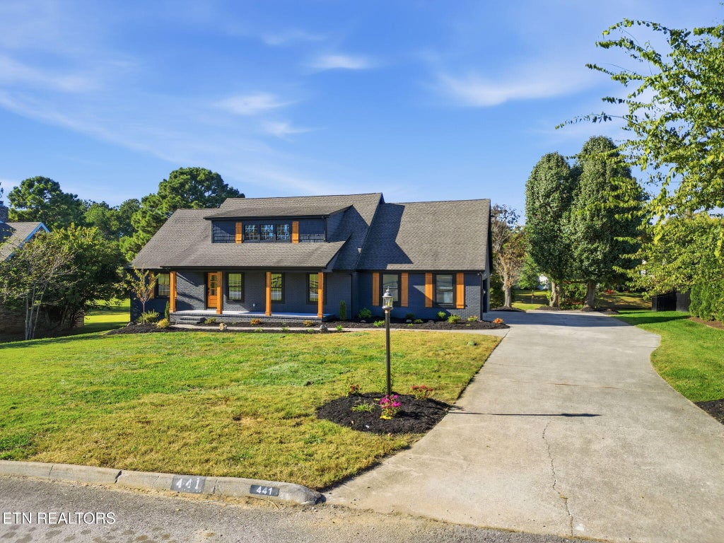 Photo of 441 E Fox Den Drive, Knoxville, TN 37934 (MLS # 1359918)