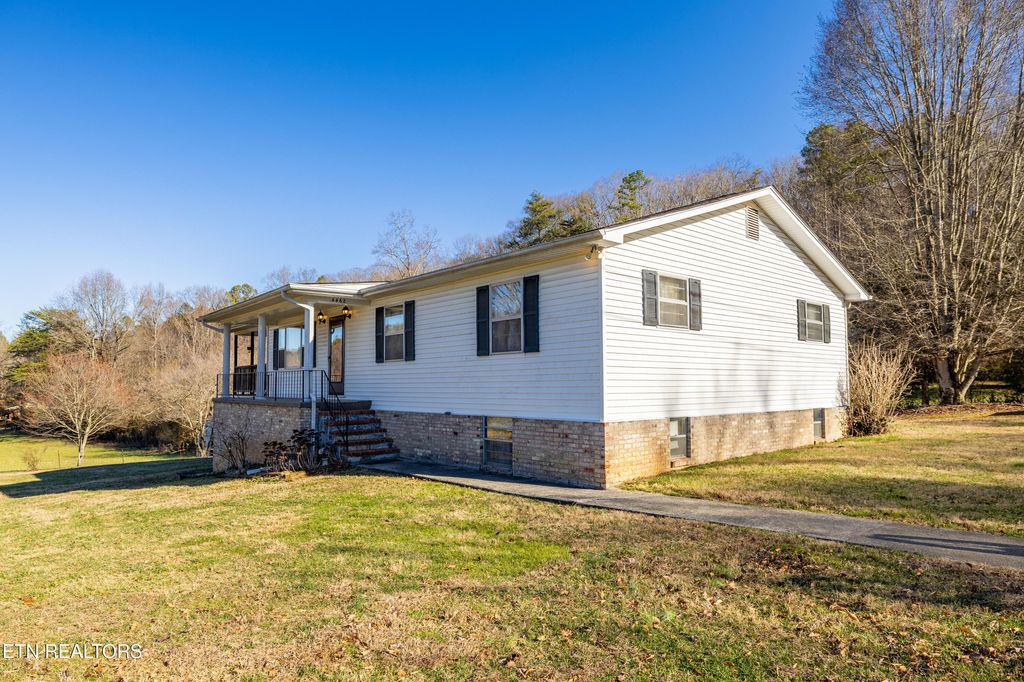 Photo of 4462 Rocky Branch Rd, Walland, TN 37886 (MLS # 1327411)
