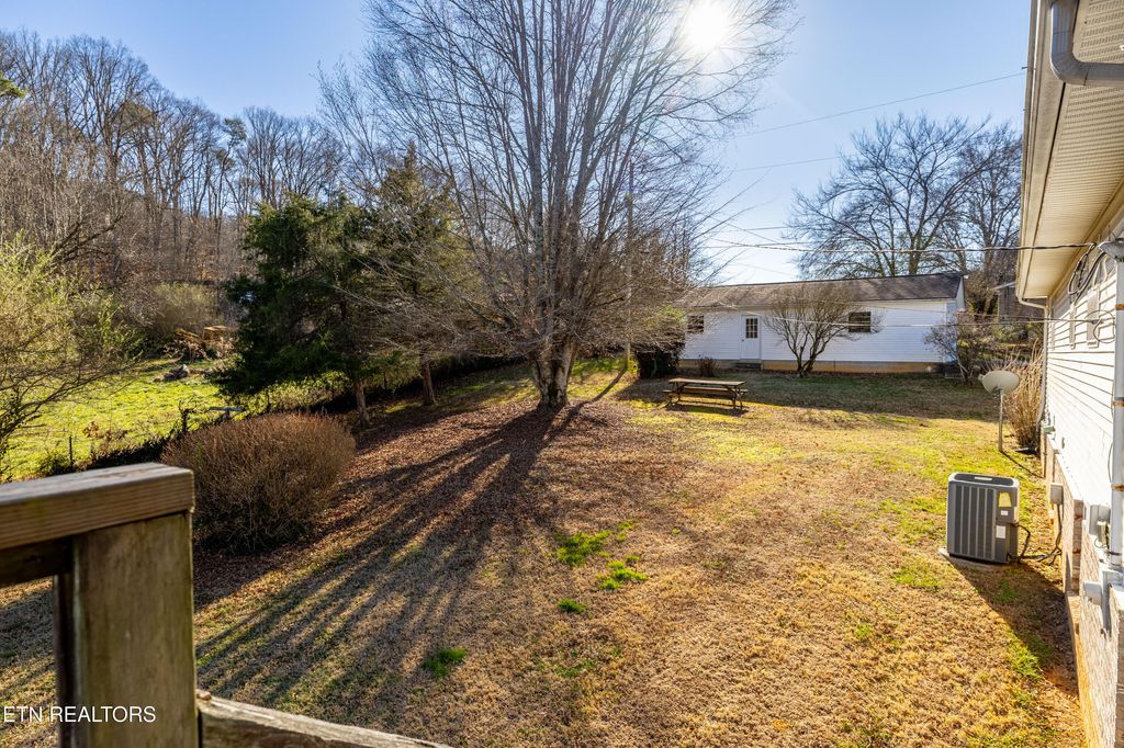 Photo of 4462 Rocky Branch Rd, Walland, TN 37886 (MLS # 1327411)