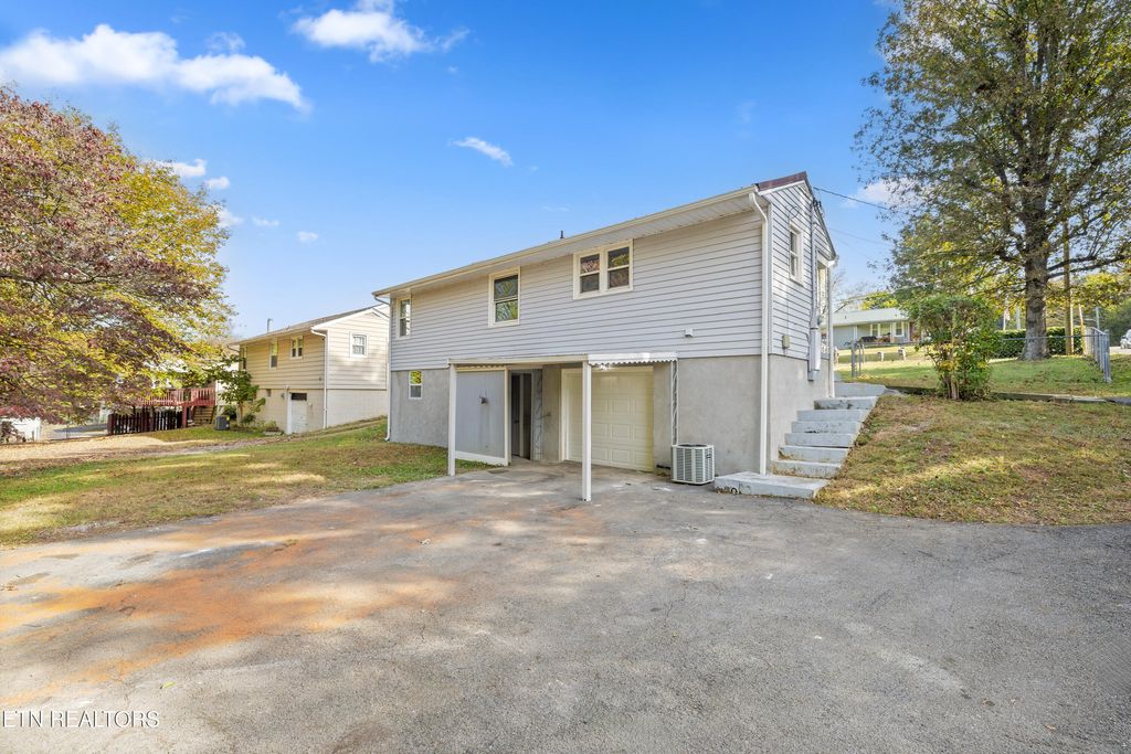 Photo of 2101 Chillicothe St, Knoxville, TN 37921 (MLS # 1319887)