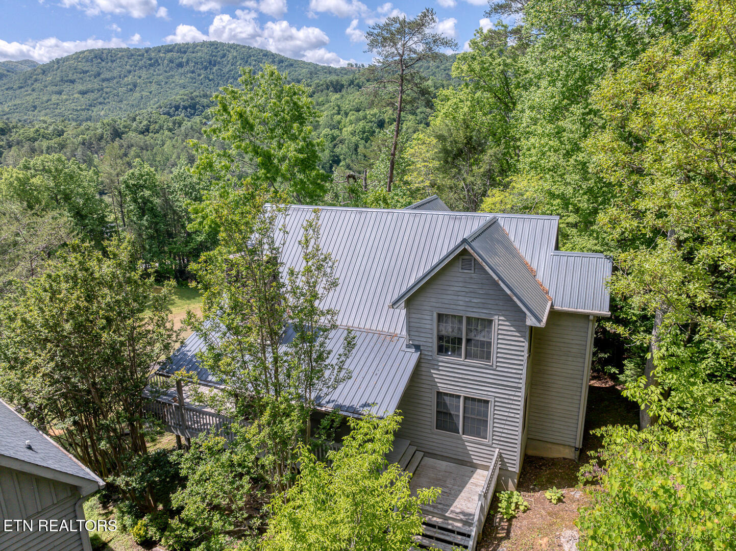 413 Settlers Rise Rd