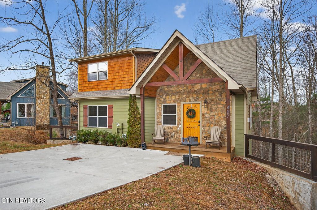 Photo of 407 Potters Ridge Rd, Gatlinburg, TN 37738 (MLS # 1325482)