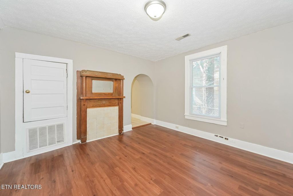 Photo of 515 Ben Hur Ave #A, Knoxville, TN 37915 (MLS # 1323270)