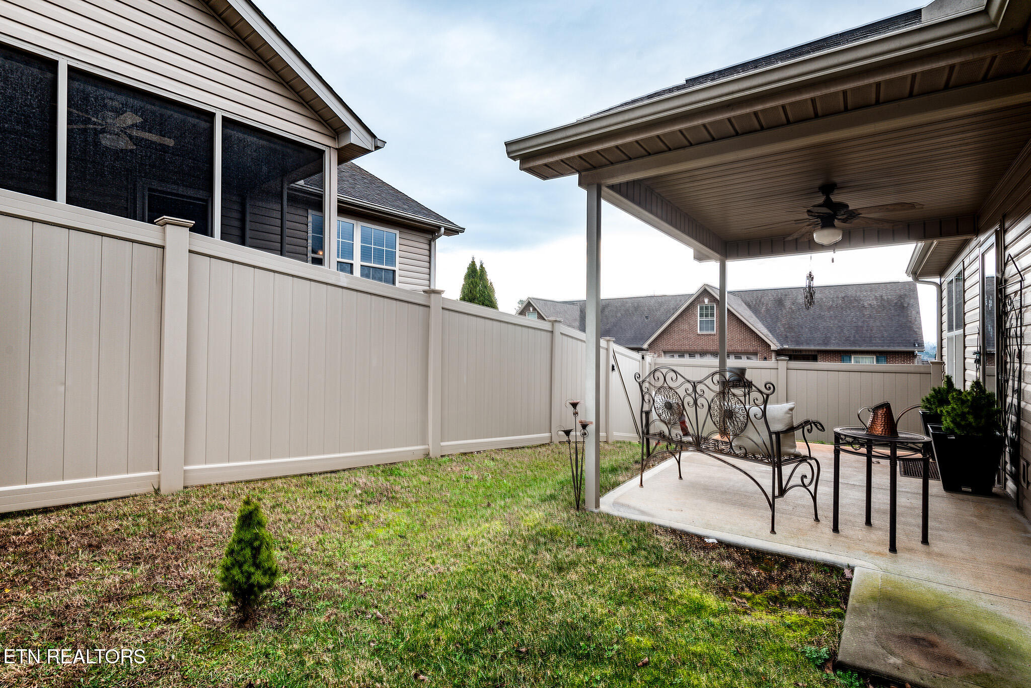 Knoxville, Tennessee 37918, United States, 3 Bedrooms Bedrooms, ,2 BathroomsBathrooms,Residential,Pending,7459