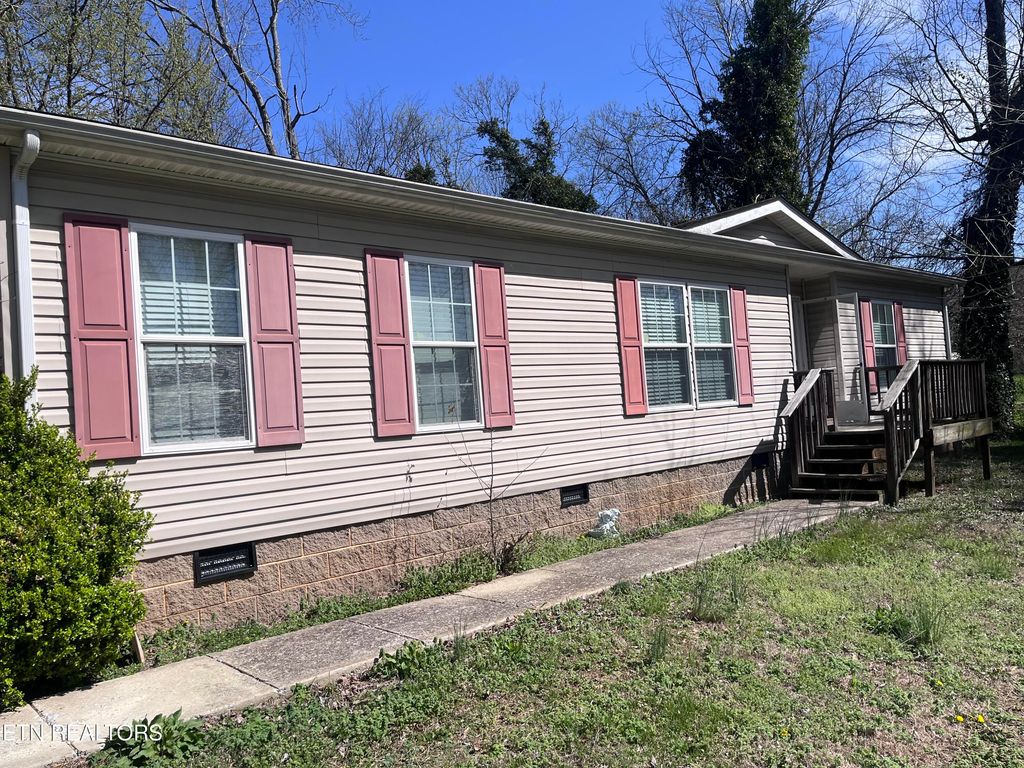 Photo of 414 Palmer St, Kingston, TN 37763 (MLS # 1332970)