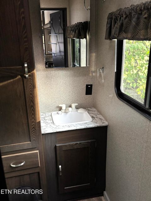 Tiny photo for 44 Arapaho Tr, Crossville, TN 38572 (MLS # 1317635)