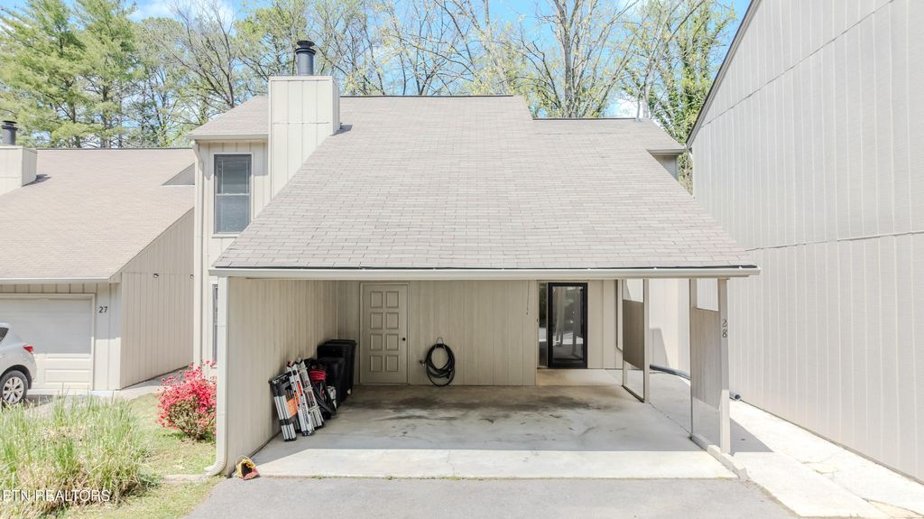 Photo of 8705 Olde Colony Tr #28, Knoxville, TN 37923 (MLS # 1335193)