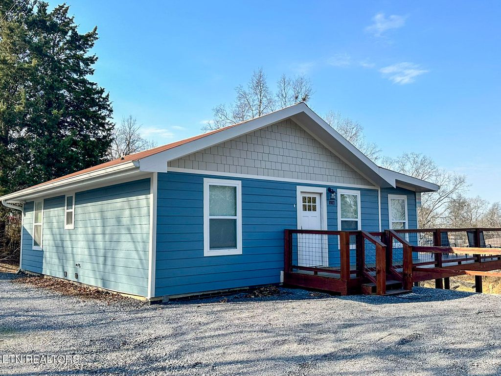 Photo of 1917 Variety Way, Dandridge, TN 37725 (MLS # 1331201)