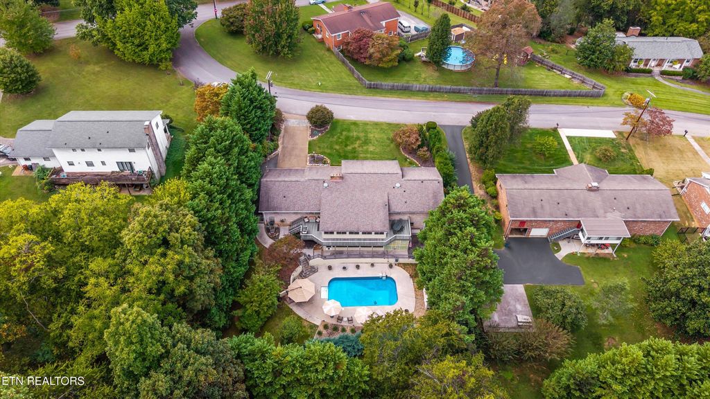 Photo of 308 Norfolk Drive, Knoxville, TN 37922 (MLS # 1318051)