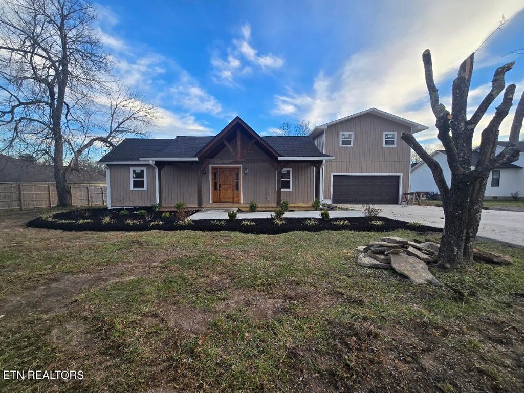 Photo of 576 Stanley St, Oneida, TN 37841 (MLS # 1288904)