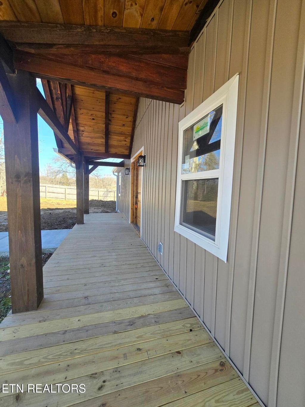 Photo of 576 Stanley St, Oneida, TN 37841 (MLS # 1288904)