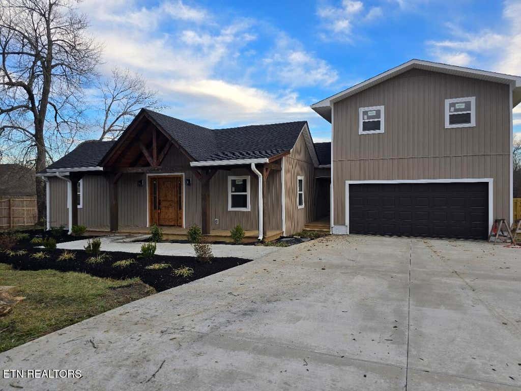 Photo of 576 Stanley St, Oneida, TN 37841 (MLS # 1288904)