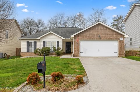 Photo of 1960 Mahogany Wood Tr, Knoxville, TN 37920 (MLS # 1333223)