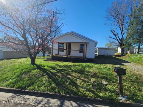 Tiny photo for 509 Childress Ave, Sweetwater, TN 37874 (MLS # 1334584)