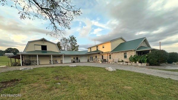 5460 FLATWOODS RD, ROSE HILL, VA 24281 - Image 6c9e2012b7e4eb3d741b10bfd7b15bee/3304669419