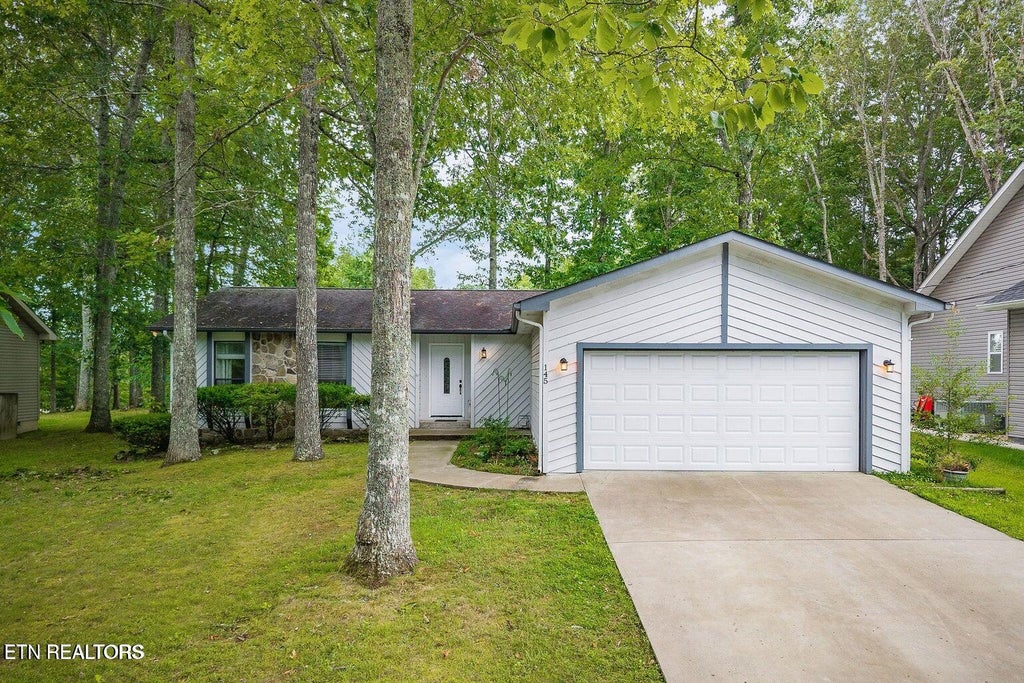 Photo of 145 Anglewood Drive, Crossville, TN 38558 (MLS # 1345556)