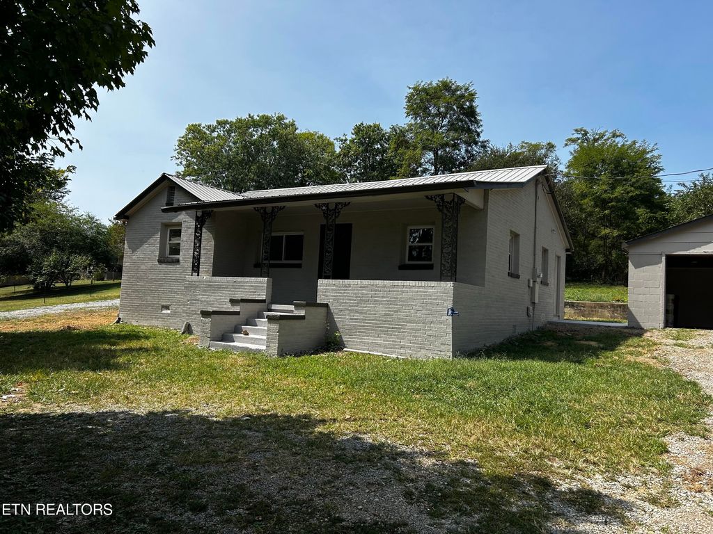 Photo of 510 McConkey St, Madisonville, TN 37354 (MLS # 1275998)