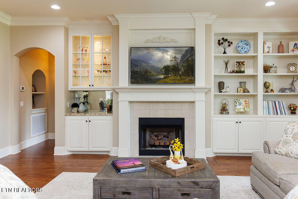 144 Leyden Drive