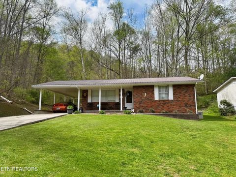 Photo of 152 Hicks Lane, Jellico, TN 37762 (MLS # 1336030)