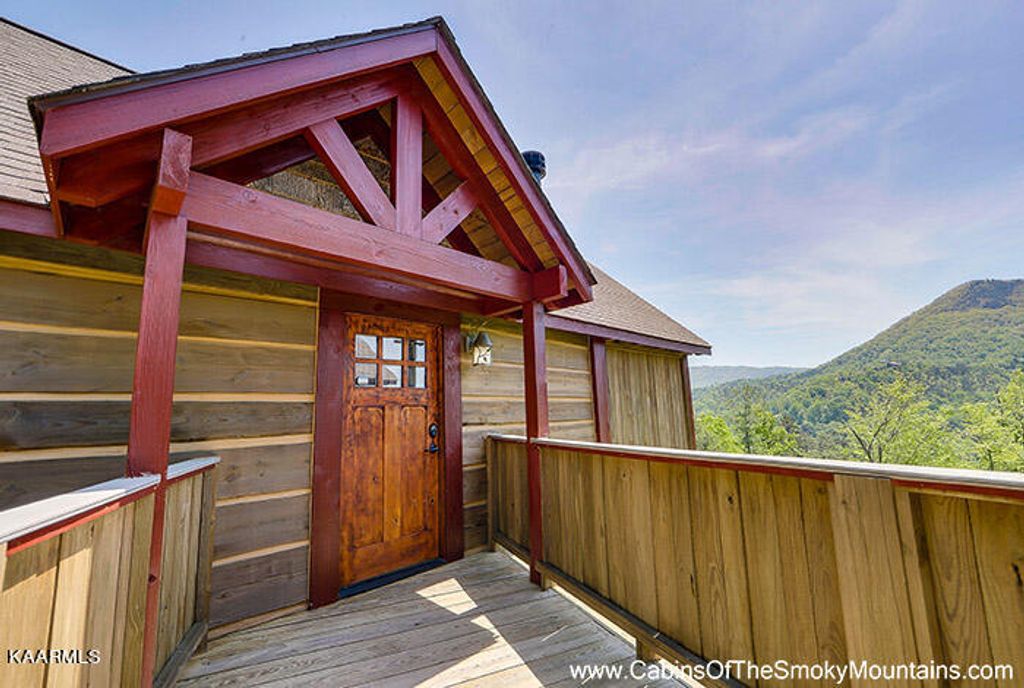 Photo of 4228 Wears Valley Rd #UNIT 171, Sevierville, TN 37862 (MLS # 1334184)