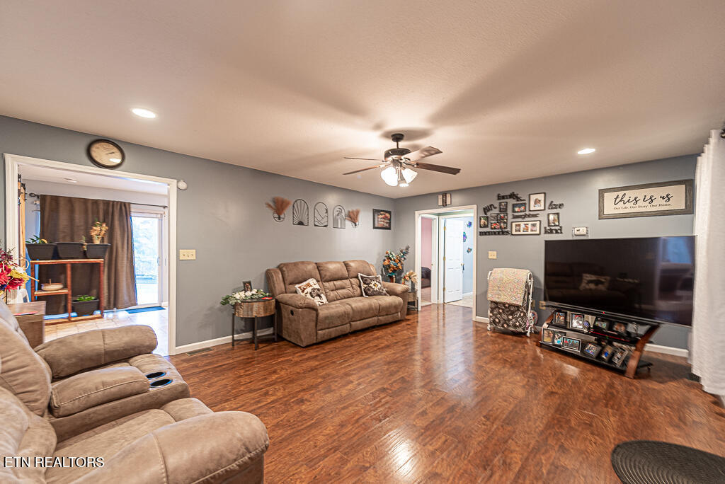 1063 Mount Carmel Rd