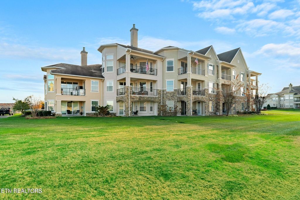 Photo of 565 Rarity Bay Pkwy #107, Vonore, TN 37885 (MLS # 1301693)