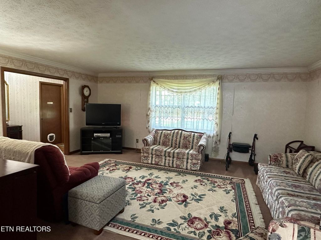 Photo of 1813 Rosemont Circle, Louisville, TN 37777 (MLS # 1237994)