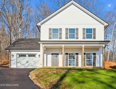 358 Clinch Ave Clinton TN 37716