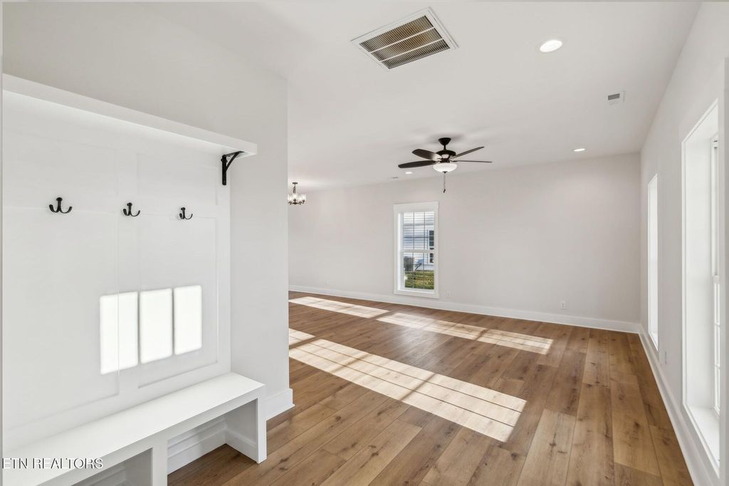 Photo of 358 Clinch Ave, Clinton, TN 37716 (MLS # 1293241)