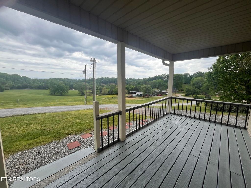 Photo of 4998 W Countryside, Friendsville, TN 37737 (MLS # 1294686)