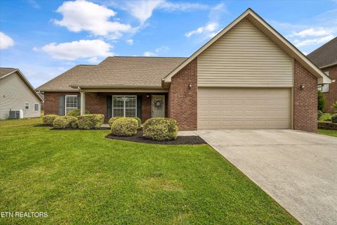 Photo of 1132 Cherbourg Drive, Maryville, TN 37801 (MLS # 1336806)