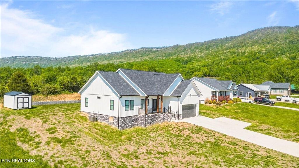 Photo of 309 Greene Lane, LaFollette, TN 37766 (MLS # 1337796)
