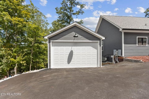 Tiny photo for 552 Fox Ridge Lane, Caryville, TN 37714 (MLS # 1351162)