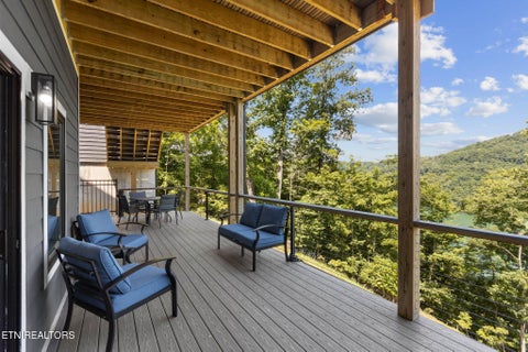 Tiny photo for 552 Fox Ridge Lane, Caryville, TN 37714 (MLS # 1351162)