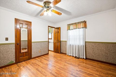 Tiny photo for 318 Springfield Drive, LaFollette, TN 37766 (MLS # 1338301)