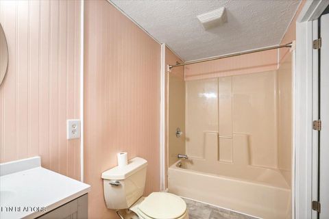 Tiny photo for 318 Springfield Drive, LaFollette, TN 37766 (MLS # 1338301)