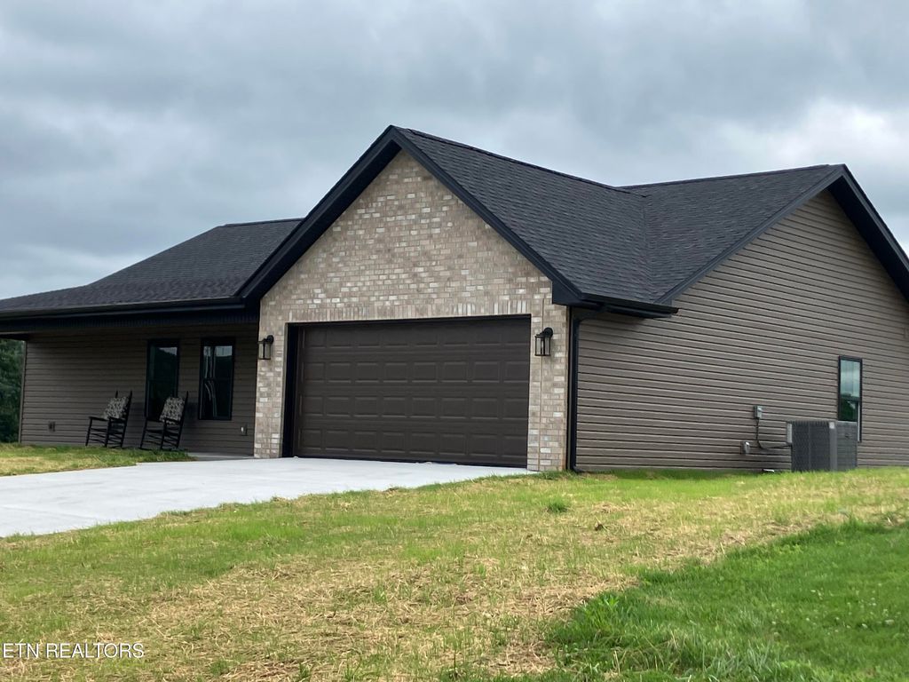 Photo of 180 Sparks Landing Rd, Maynardville, TN 37807 (MLS # 1305156)