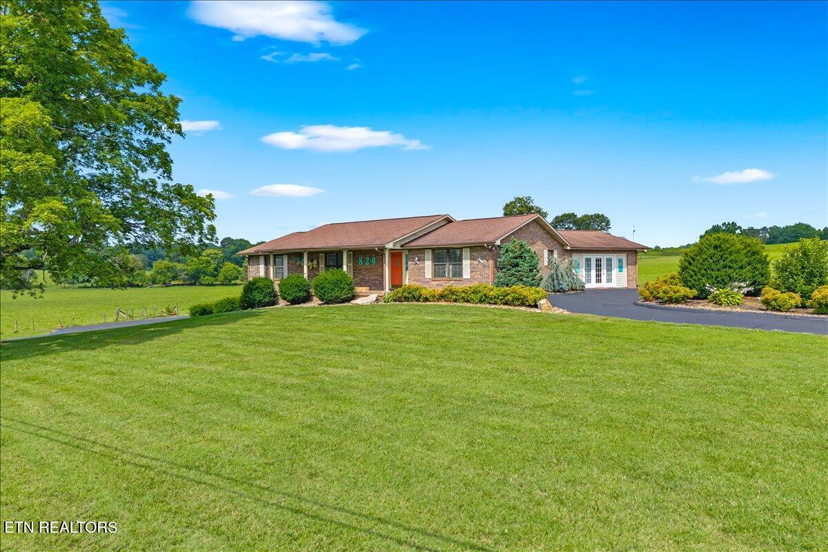 829 Oak Grove Rd