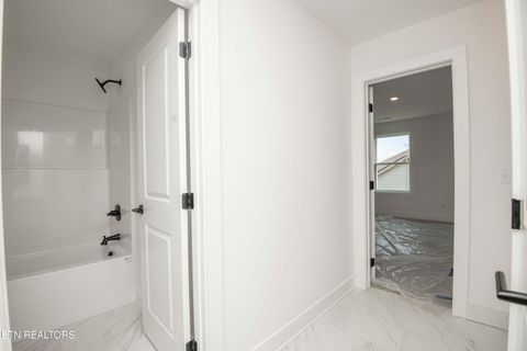 Tiny photo for 426 Ivey Farms Road (Lot 132), Farragut, TN 37934 (MLS # 1325136)