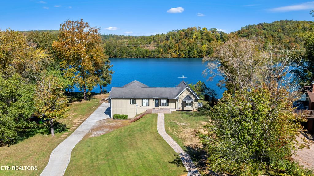 Photo of 8115 River Drive, Oak Ridge, TN 37830 (MLS # 1318880)