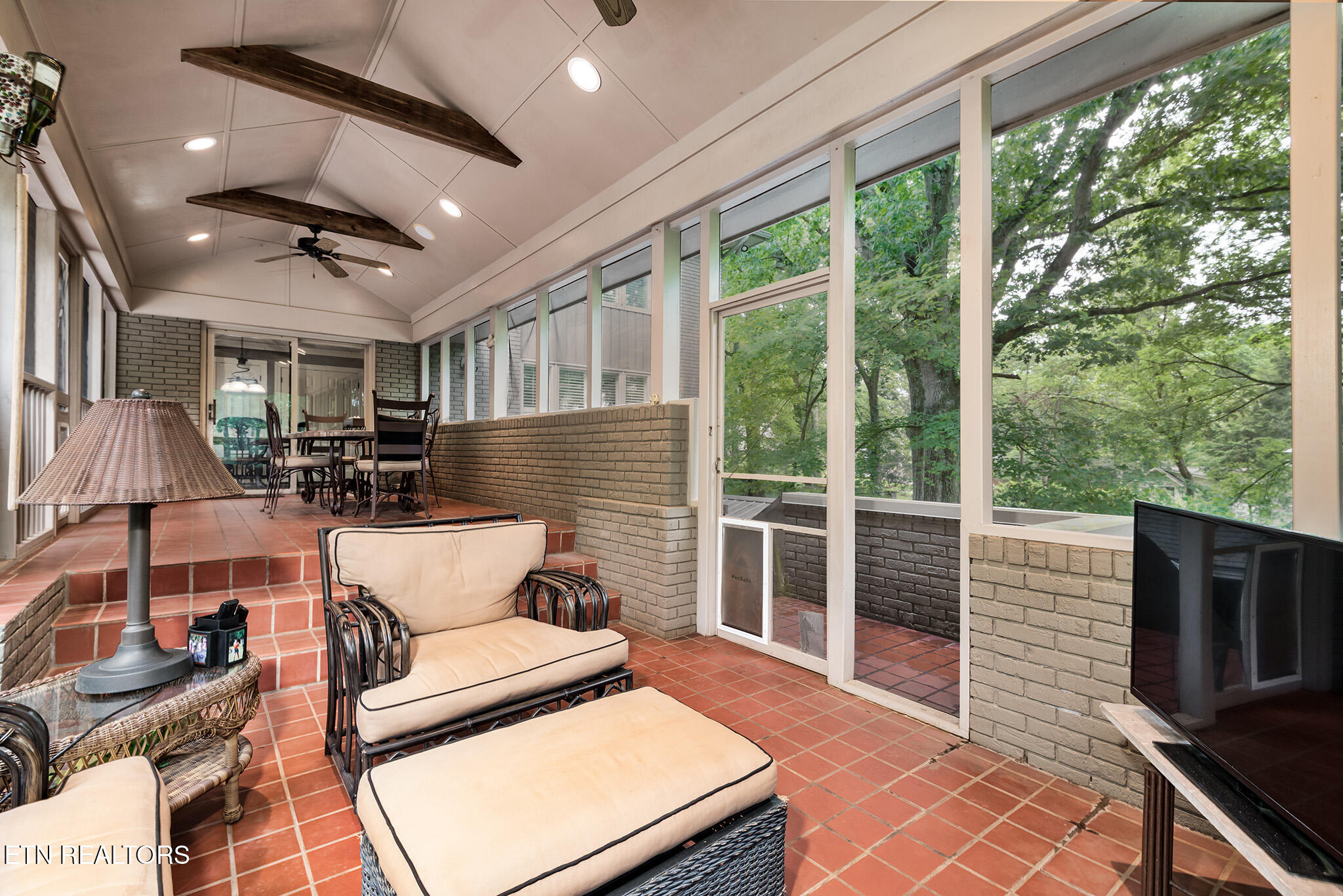 Knoxville, Tennessee 37919, United States, 4 Bedrooms Bedrooms, ,4 BathroomsBathrooms,Residential,Active,129613