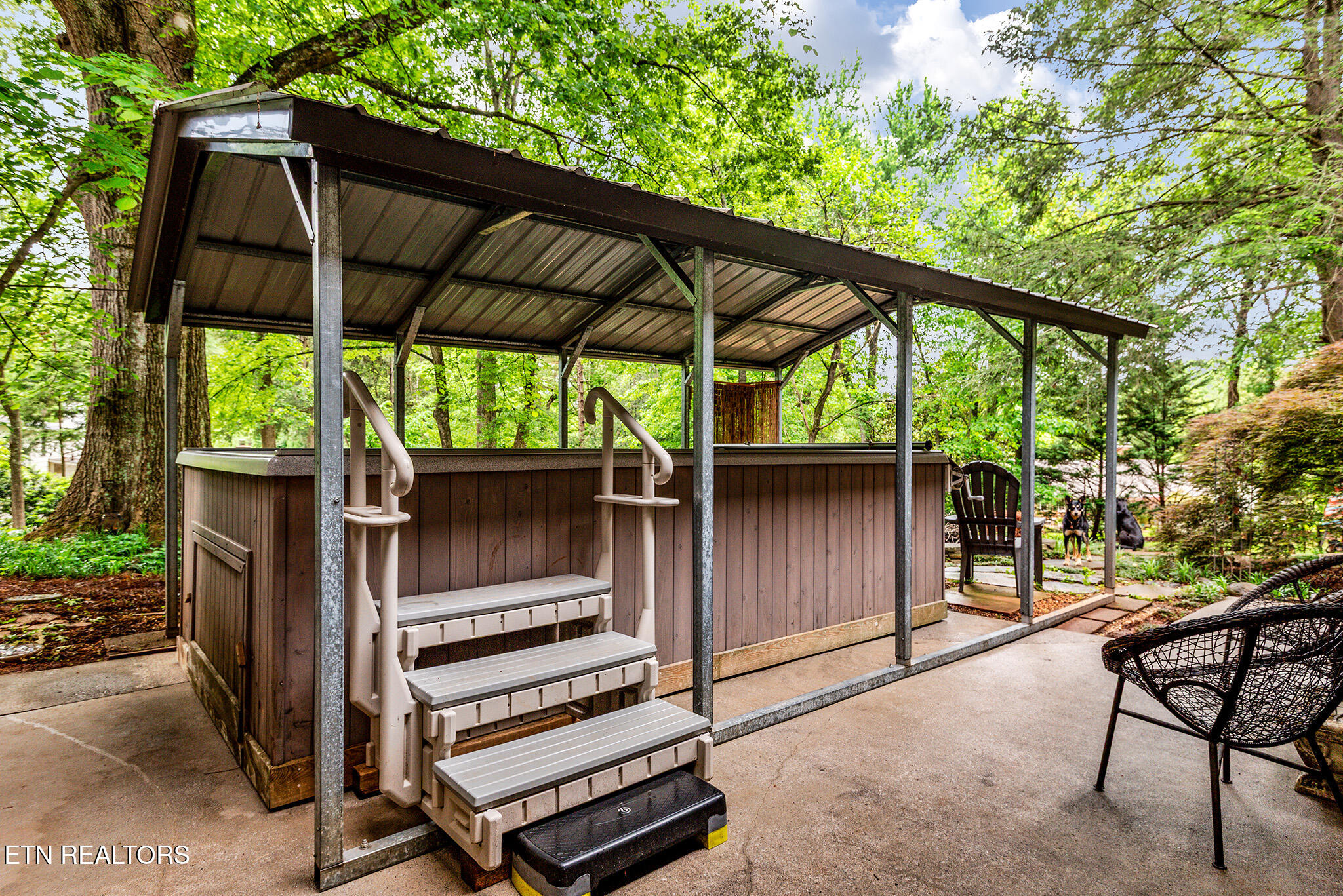 Knoxville, Tennessee 37919, United States, 4 Bedrooms Bedrooms, ,4 BathroomsBathrooms,Residential,Active,129613