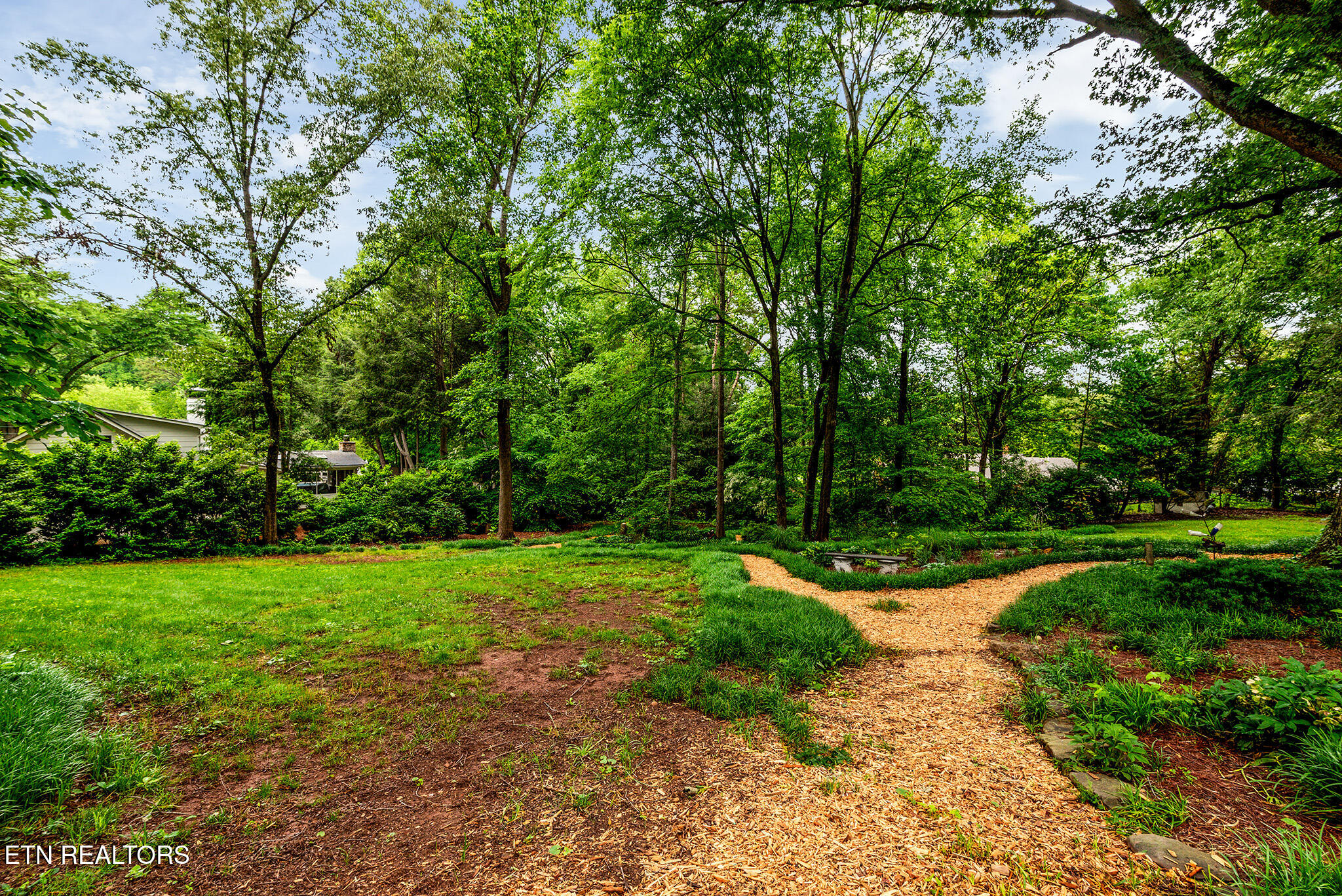 Knoxville, Tennessee 37919, United States, 4 Bedrooms Bedrooms, ,4 BathroomsBathrooms,Residential,Active,129613