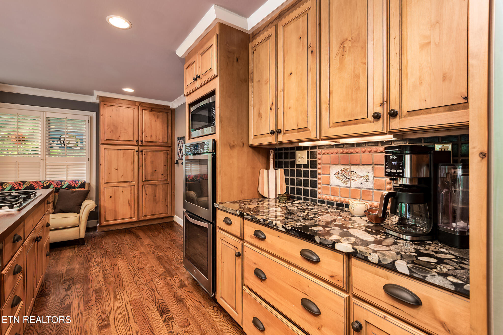 Knoxville, Tennessee 37919, United States, 4 Bedrooms Bedrooms, ,4 BathroomsBathrooms,Residential,Active,129613