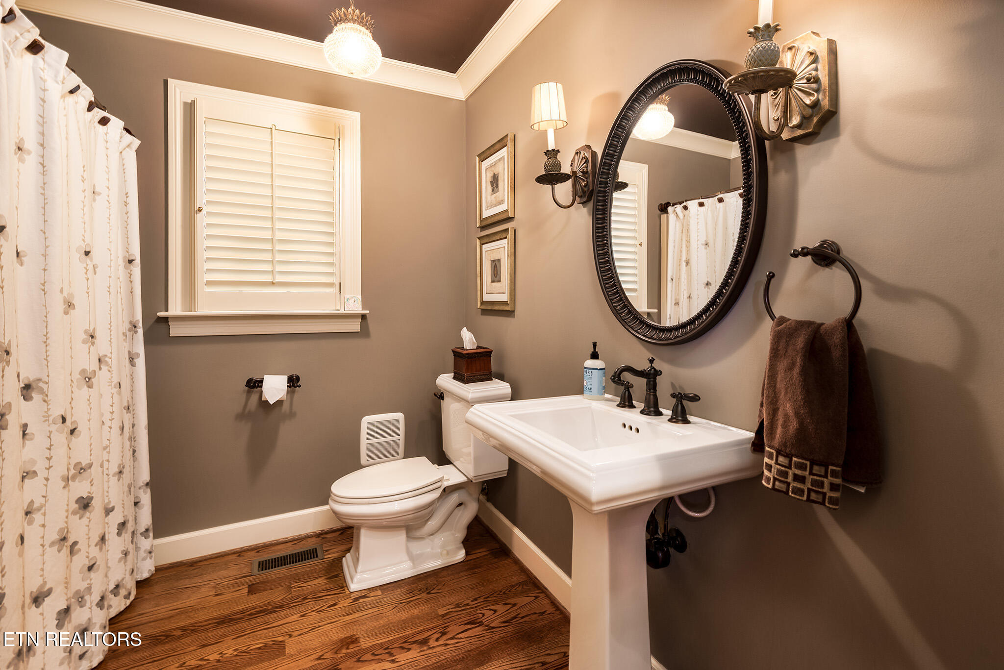 Knoxville, Tennessee 37919, United States, 4 Bedrooms Bedrooms, ,4 BathroomsBathrooms,Residential,Active,129613